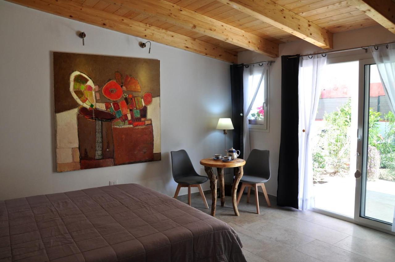 B&B Les Chambres Rooms & Suite Santa Teresa Gallura Eksteriør billede